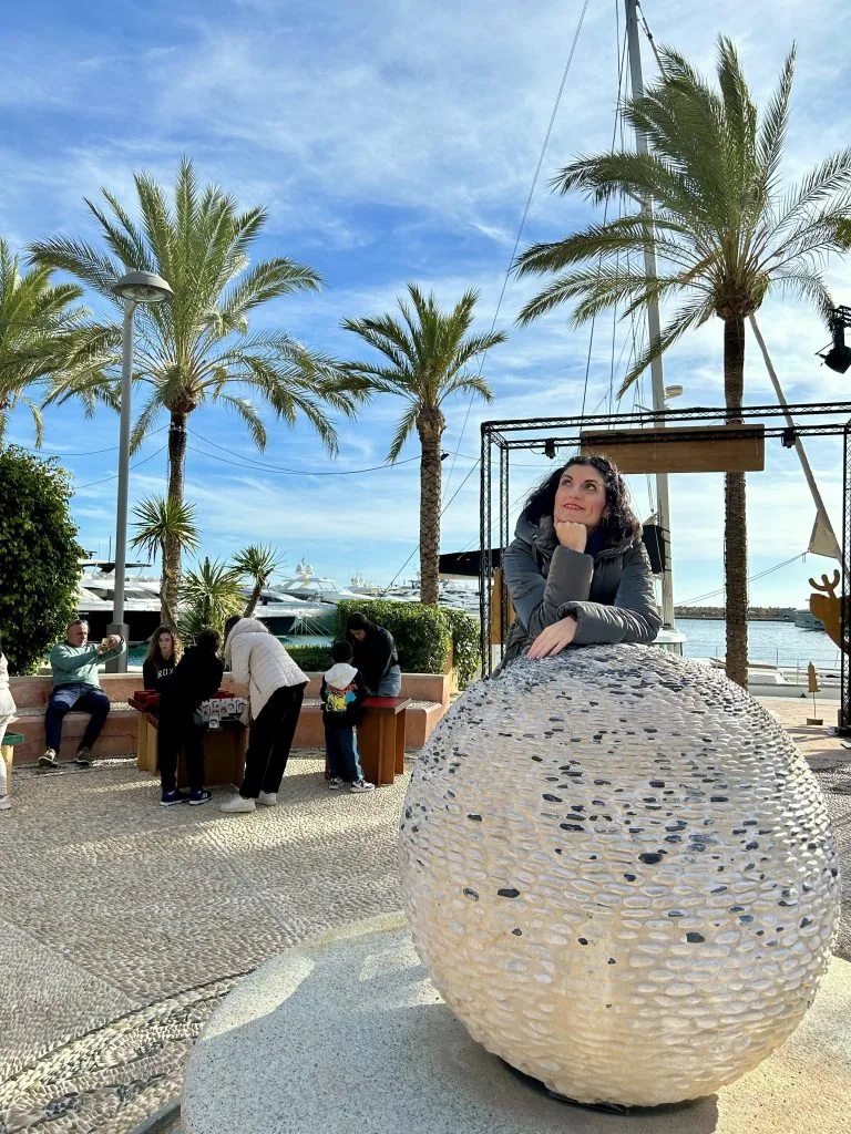 Maiorca e l’Arte di Connettersi: Energia Femminile e Public Speaking