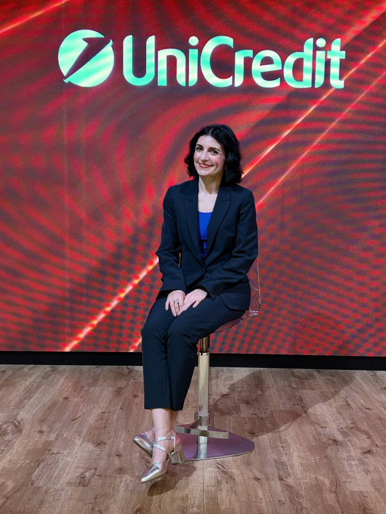 Comunicazione Corporate - Connect & Engage: