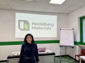 Linguaggio del corpo: come usarlo nel public speaking per comunicare autorevolezza e coinvolgimento